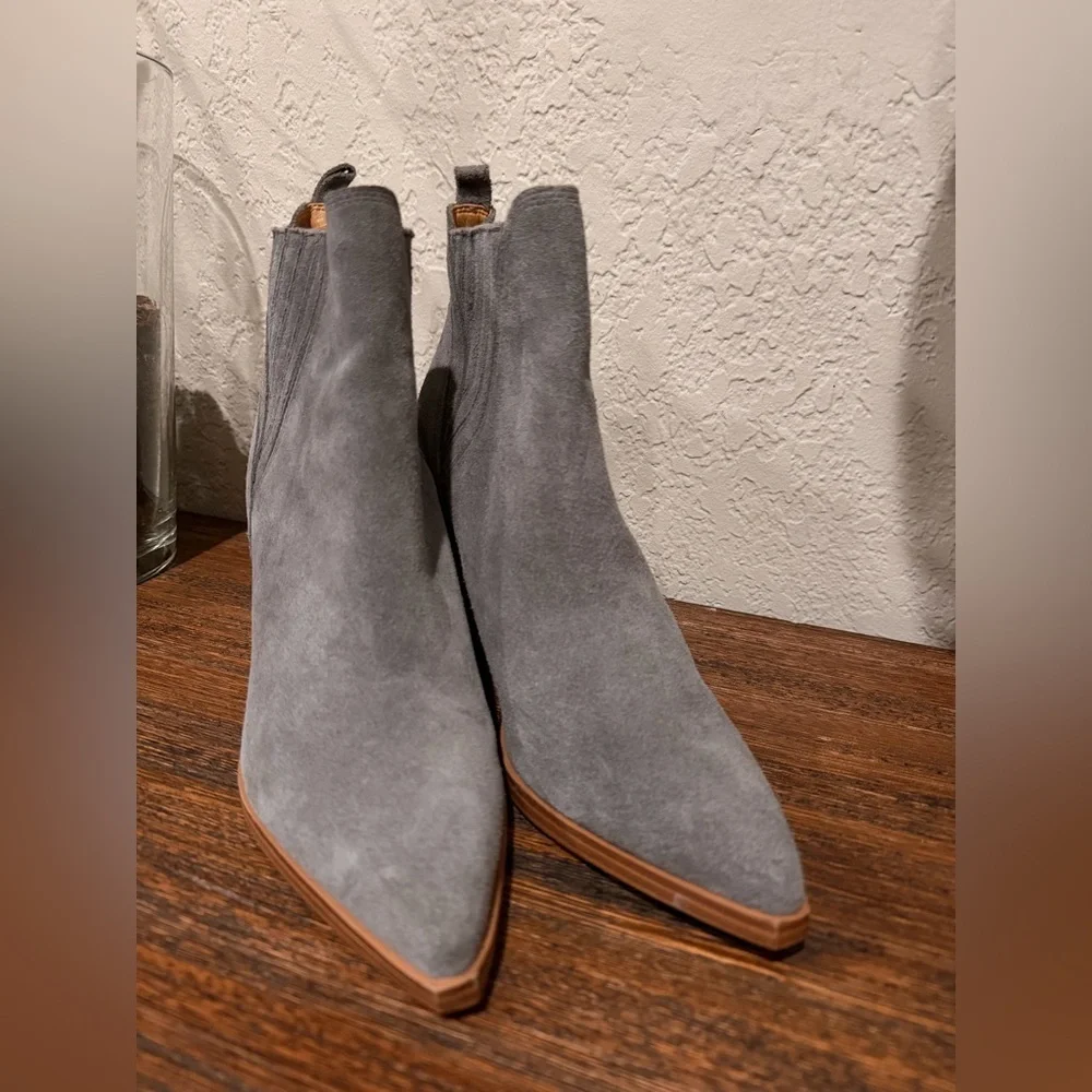 MARC FISHER Women's Suede Leather Gadri Boho Ankle Boots Booties Sz10M